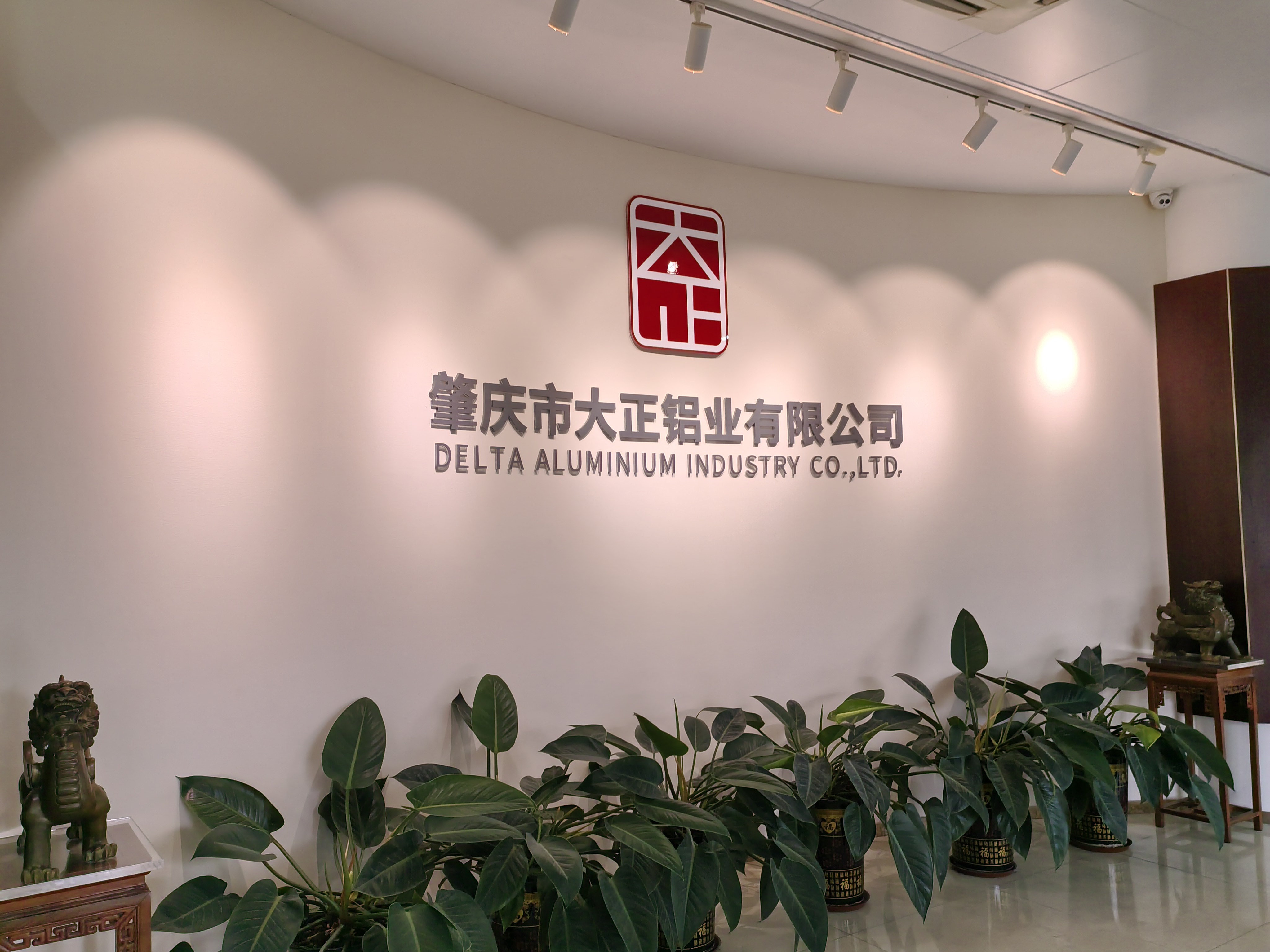 6063圆铝棒成捆实拍